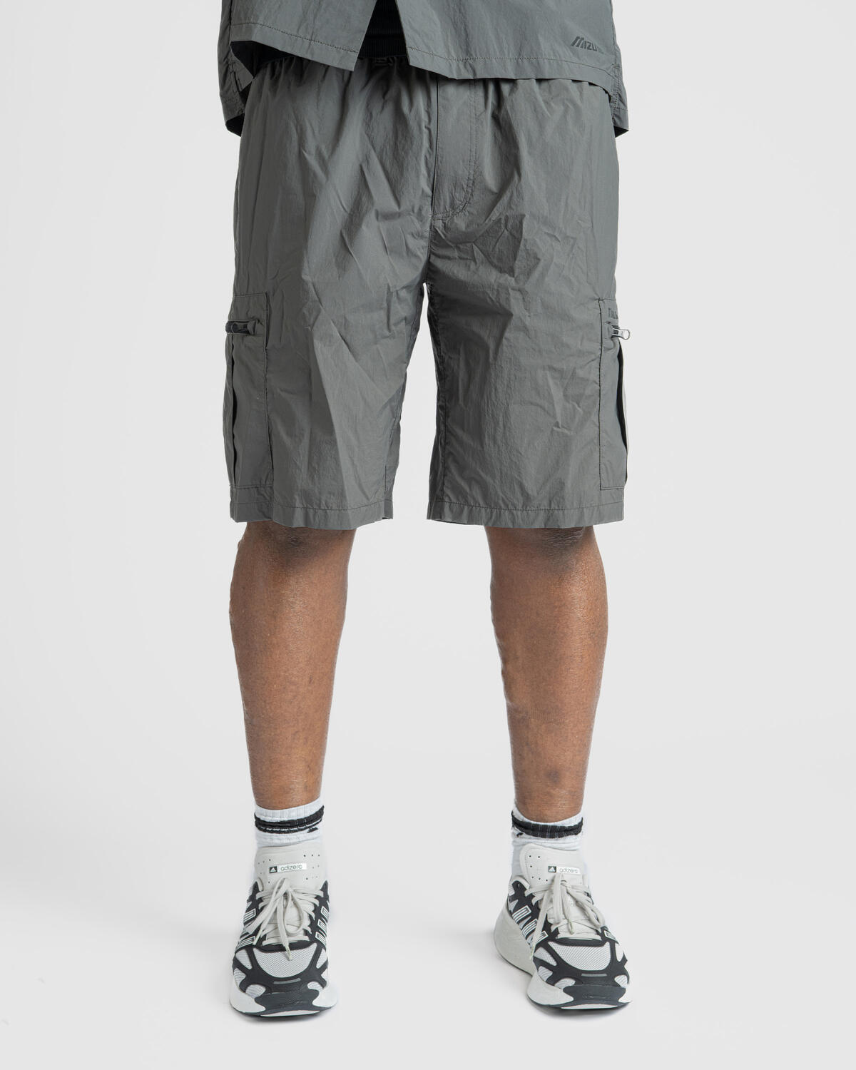 Mizuno Cargo Shorts - Image 4
