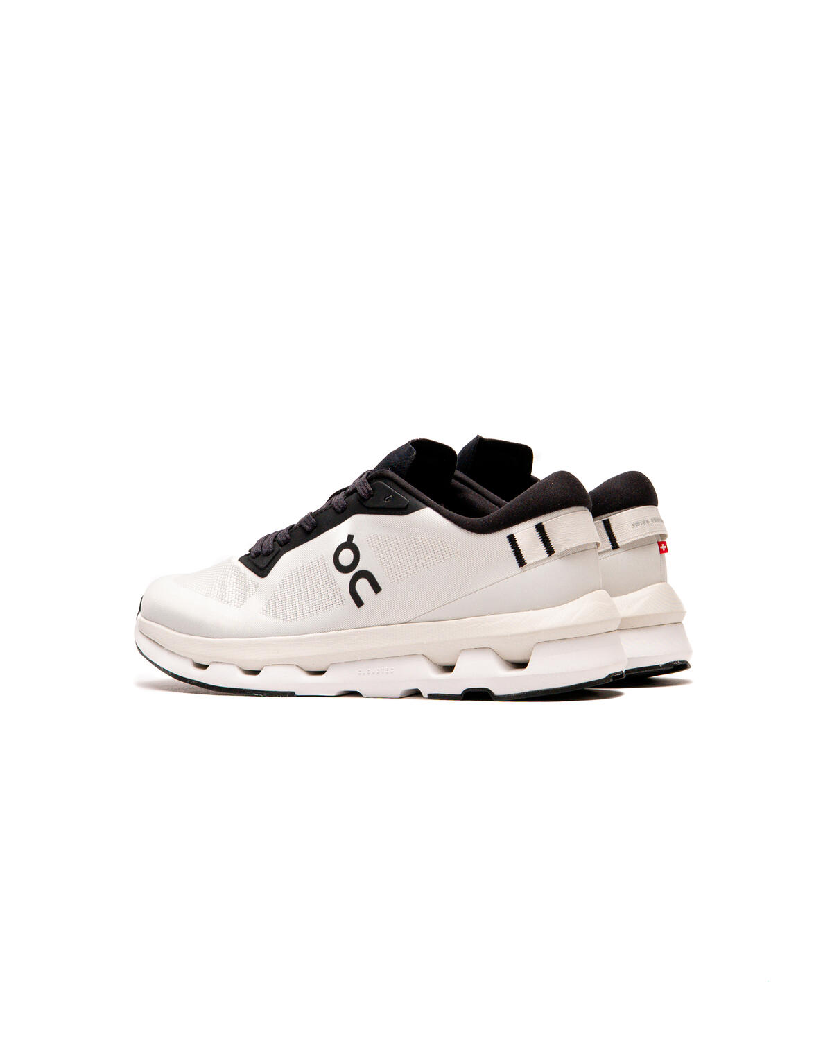 On Running Cloudzone - Ice / Black (Women's) - Image 41