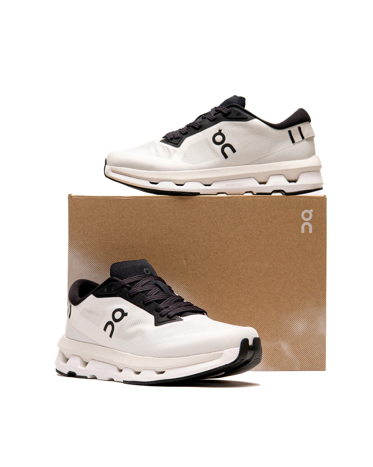 On Running Cloudzone - Ice / Black (Women's) - Image 43