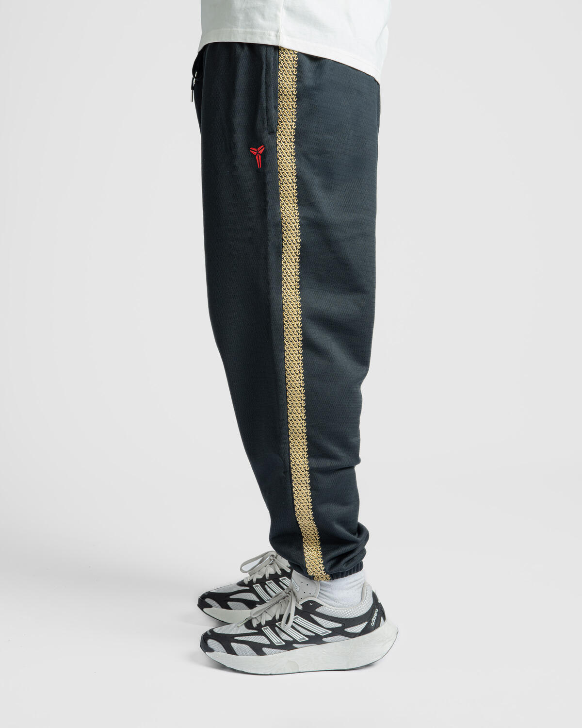 Nike Kobe Therma-FIT Basketball Pants Black/University Red - Image 13