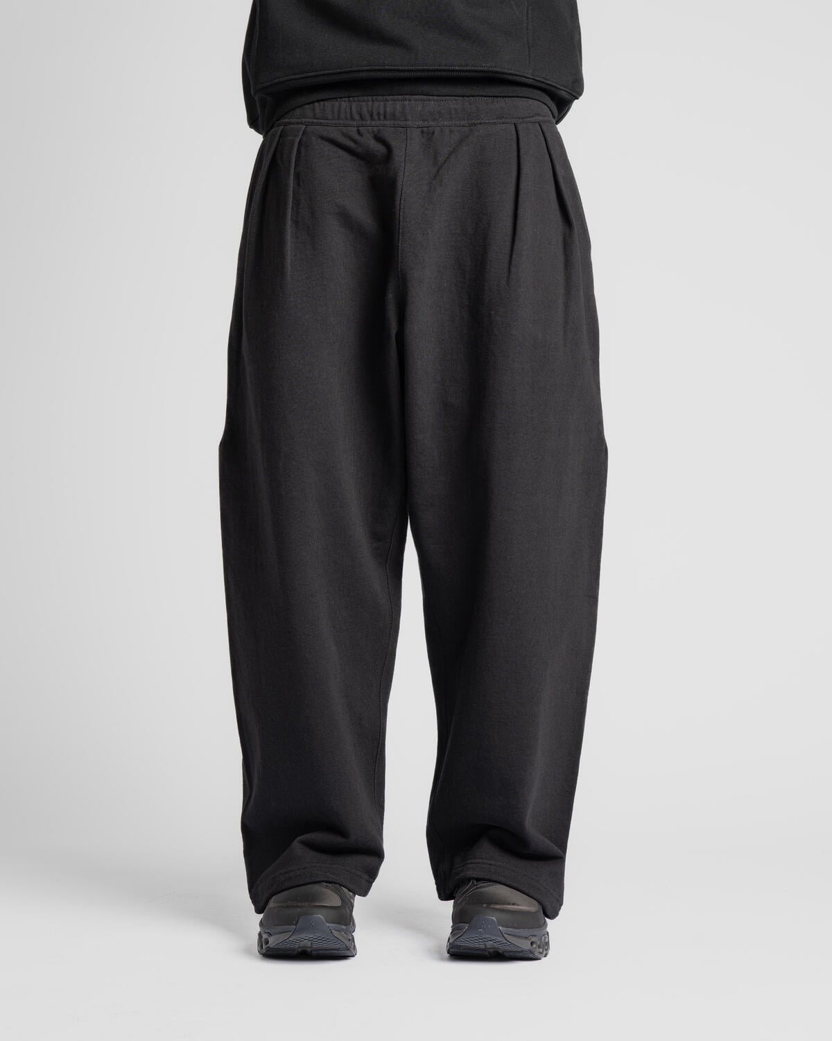 Beams Balloon Sweat Pants - Image 4
