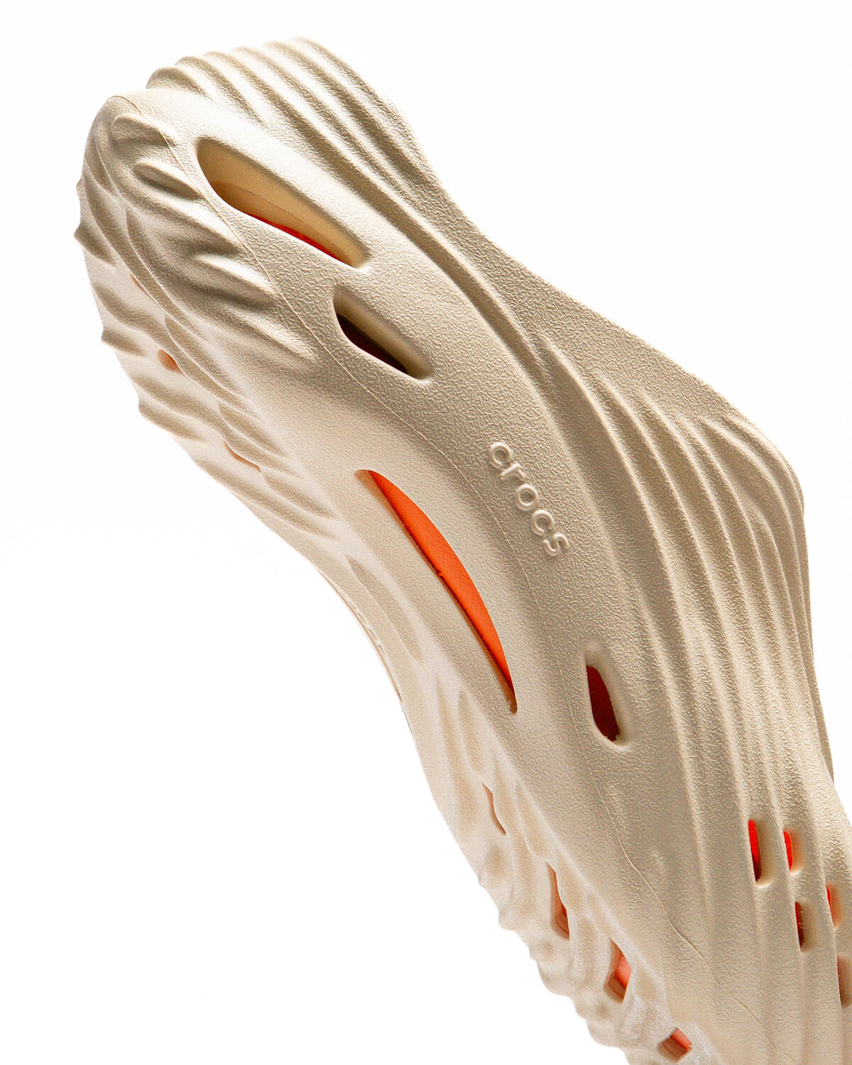 Crocs Echo Wave Vanilla - Image 15
