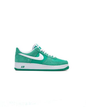 Nike AIR FORCE 1 '07 LV8