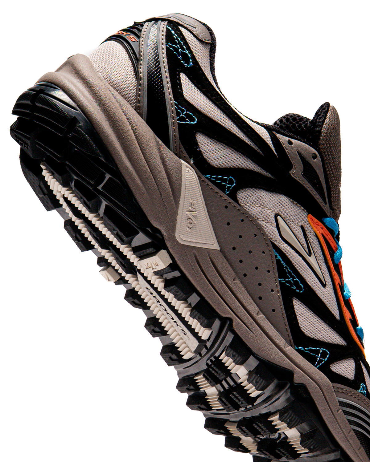 Brooks Cascadia 1 - Moonbeam/Black/Camellia - Image 13