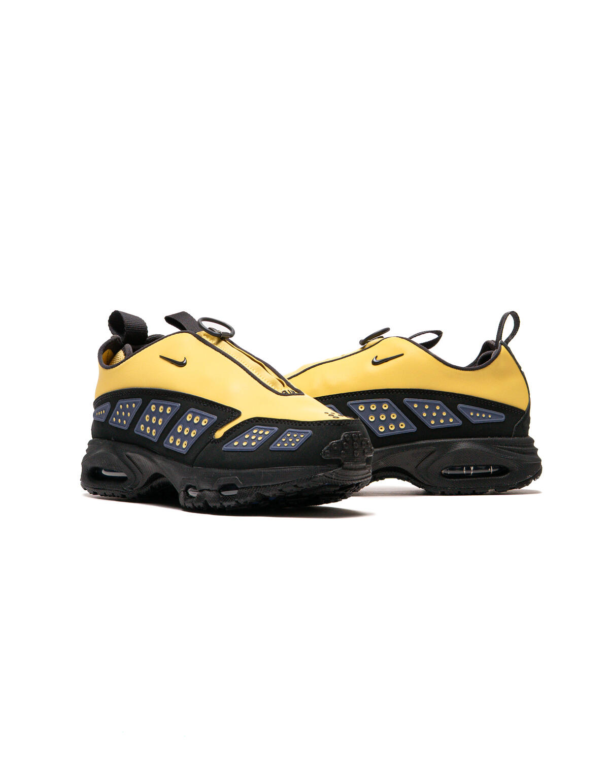 Nike Air Max SNDR W 'Saturn Gold' (Women's) - Image 21