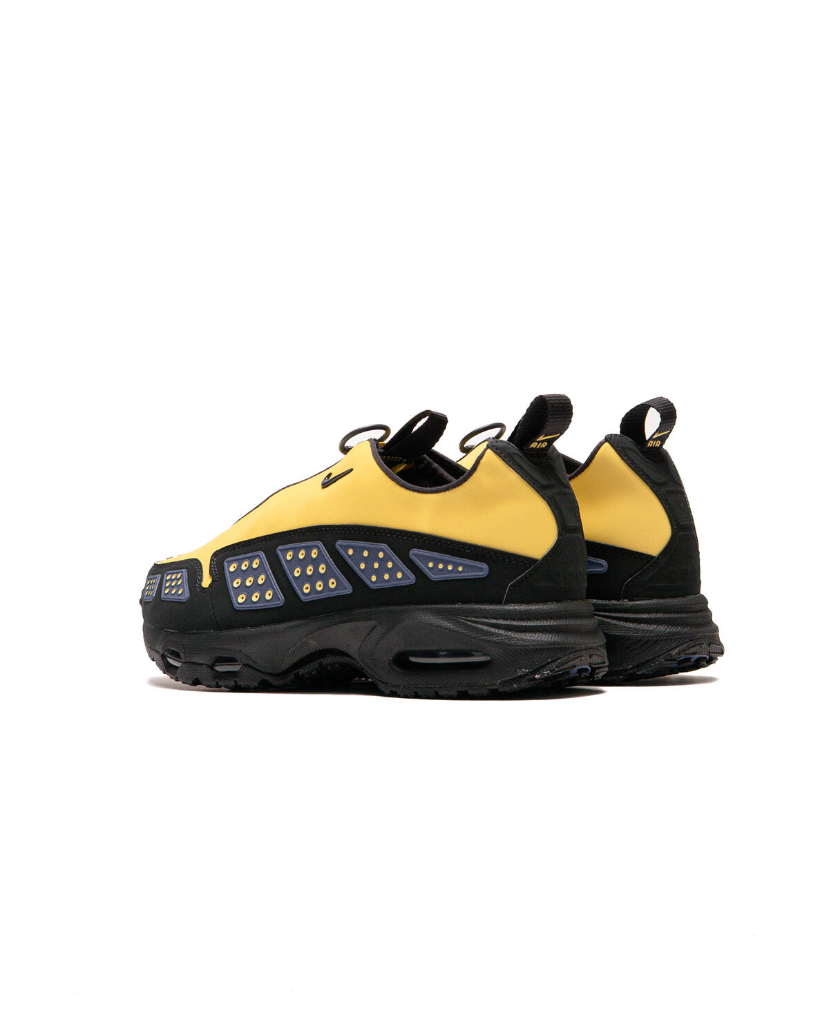 Nike Air Max SNDR W 'Saturn Gold' (Women's) - Image 20