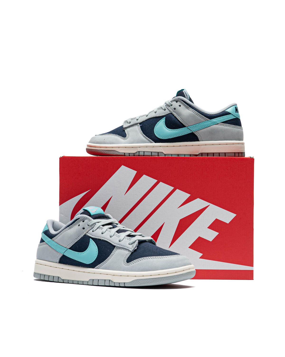 Nike Dunk Low 'Light Pumice Green Frost-Dark Obsidian' - Image 22
