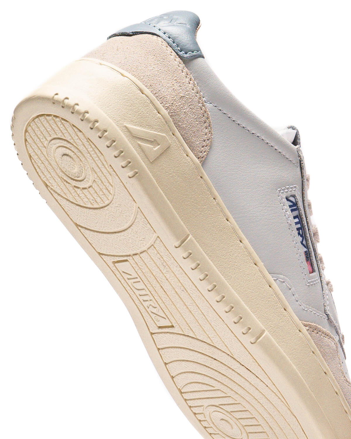 Autry Medalist Low (Women's) - Image 7