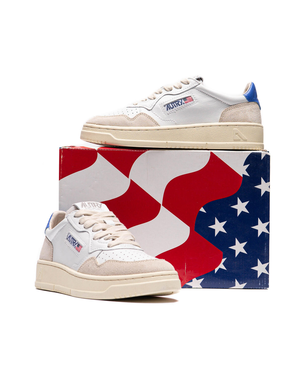 Autry Action Shoes WMNS Medalist Low - Image 6