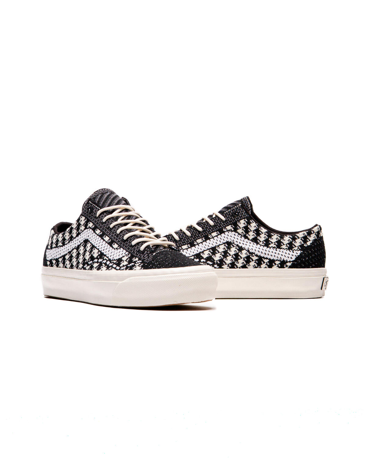 Vans Old Skool Black - Image 30