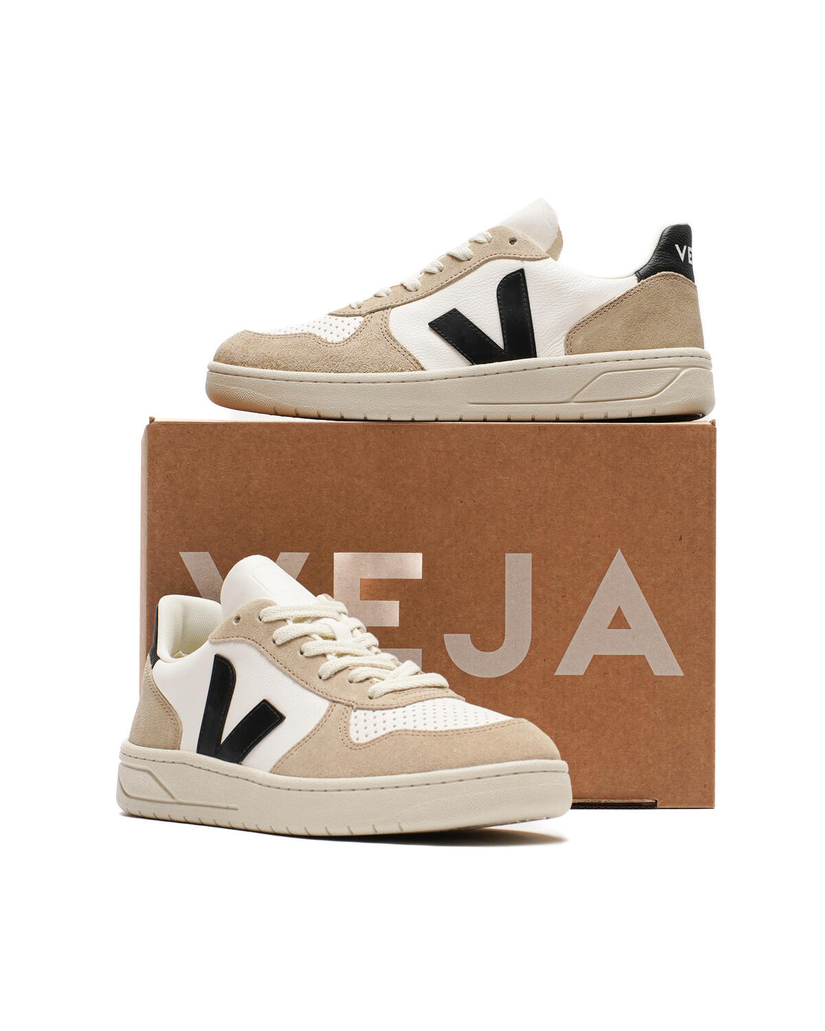Veja V-10 (Women's) - Image 6