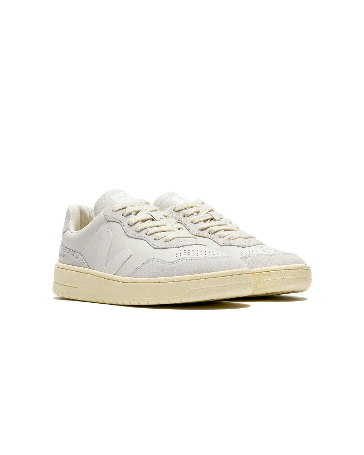 Veja V-90 O.T. Leather (Women's) - Image 11