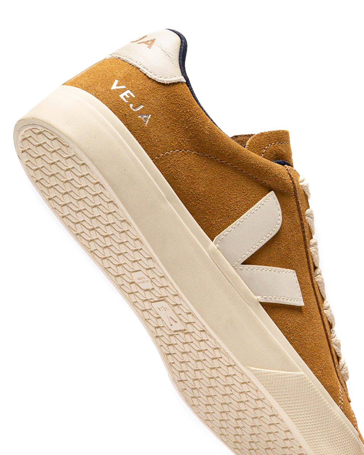 Veja WMNS Campo Suede - Image 7