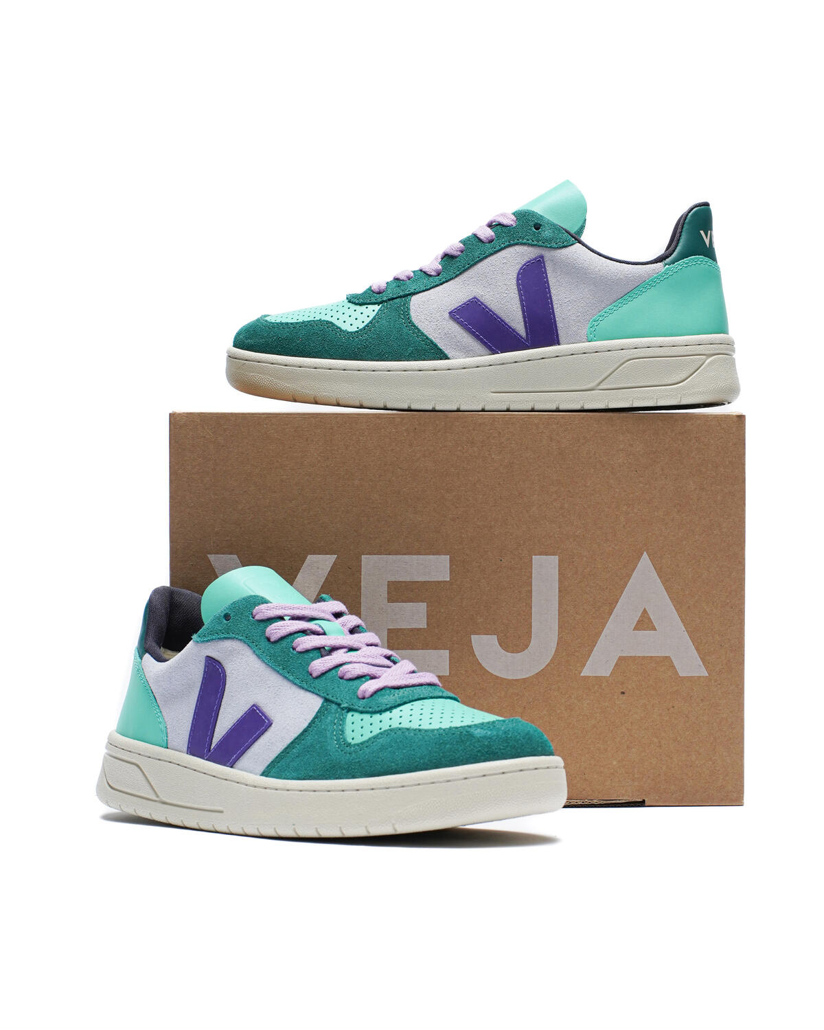 Veja V-10 (Women's) - Image 6