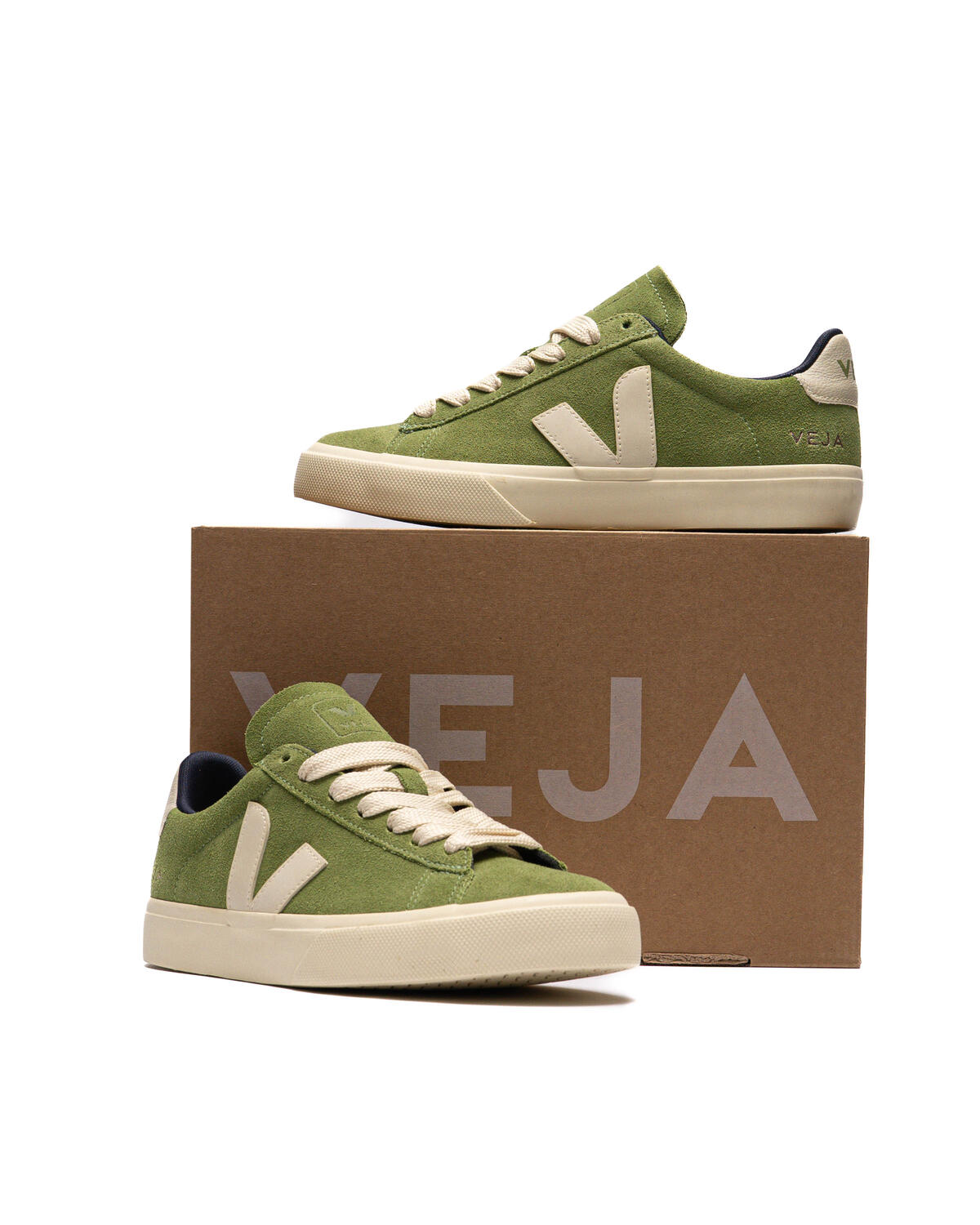 Veja WMNS Campo Suede - Image 9