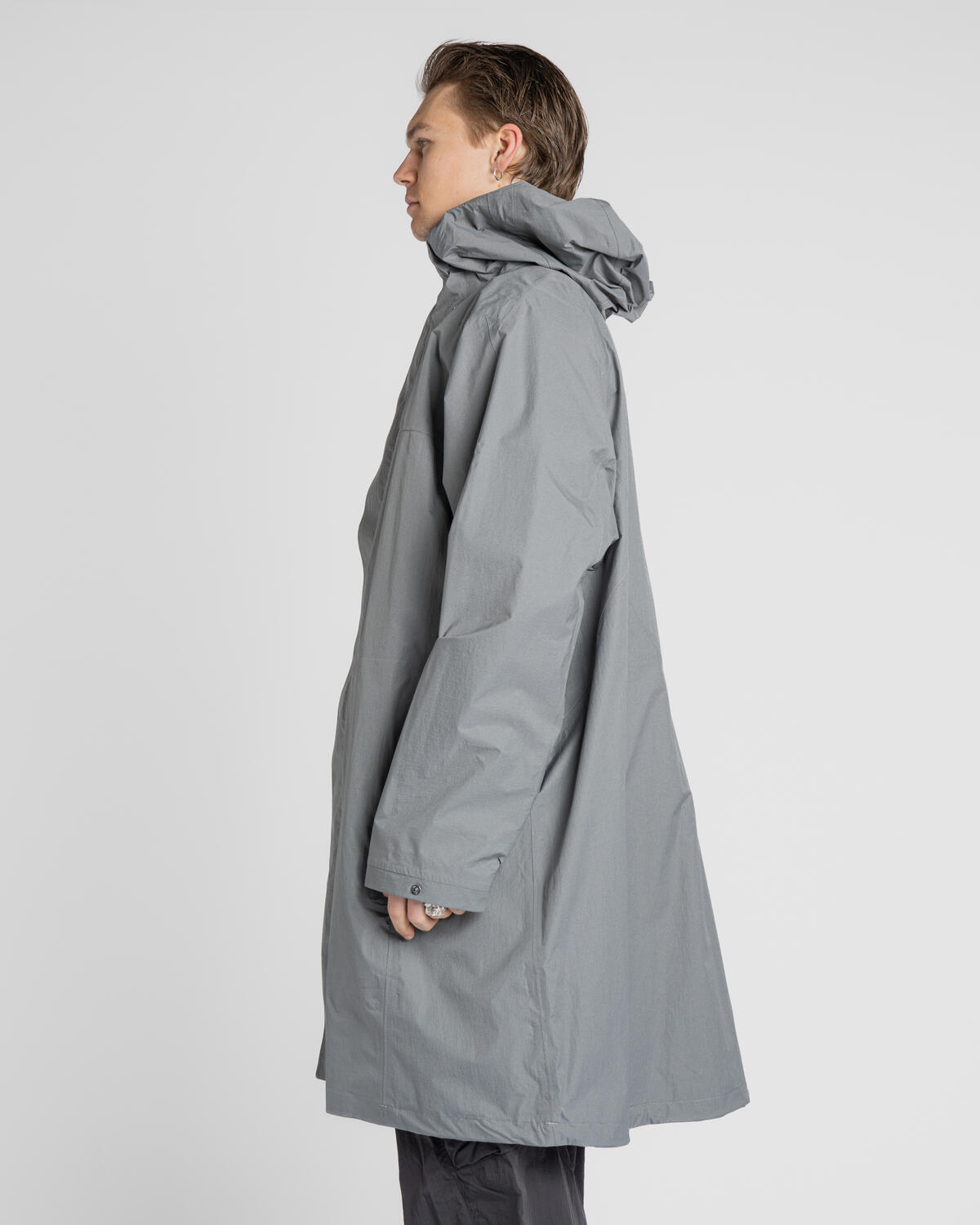 Oakley Latitude Flight Vest Poncho - Image 5