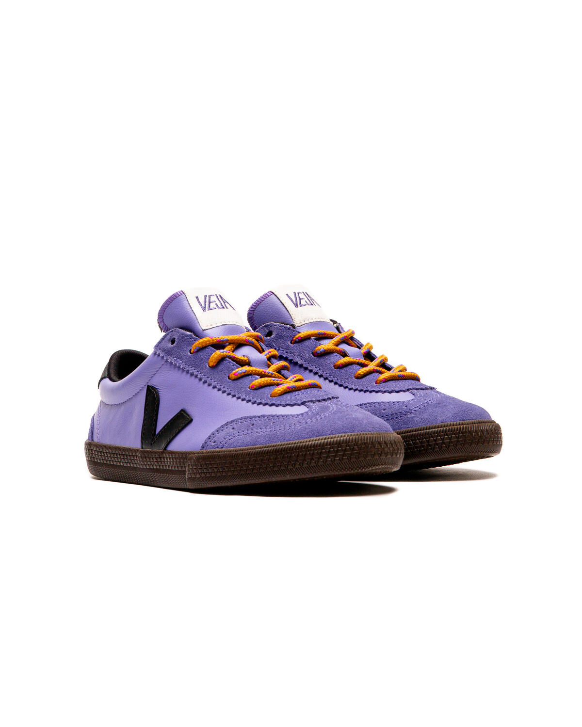 Veja WMNS Volley O.T. - Image 3