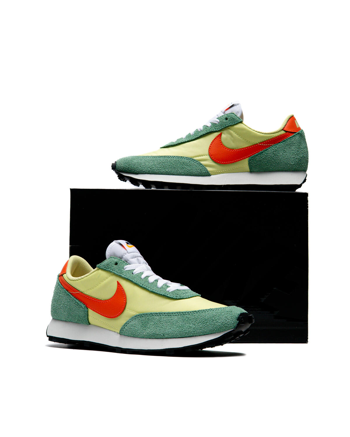 Nike Daybreak Limelight - Image 34
