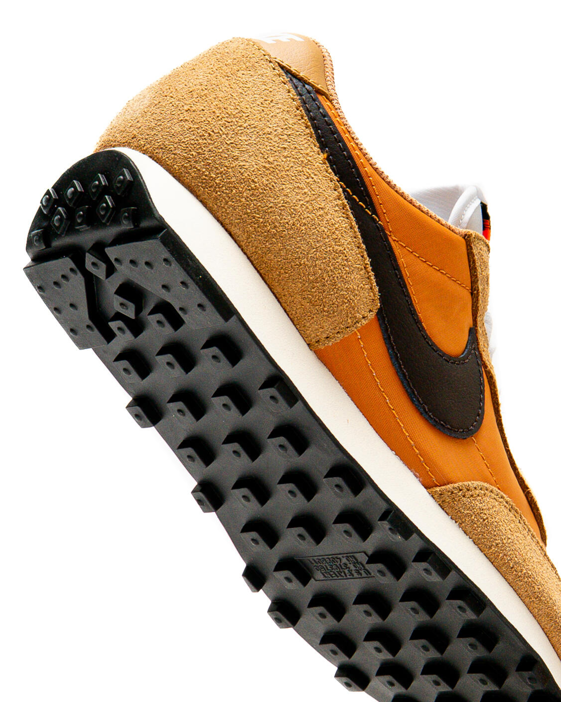 Nike Daybreak SP Flax/Velvet Brown - Image 29