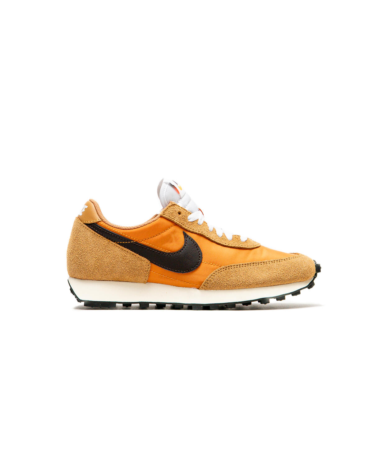 Nike Daybreak SP Flax/Velvet Brown - Image 24