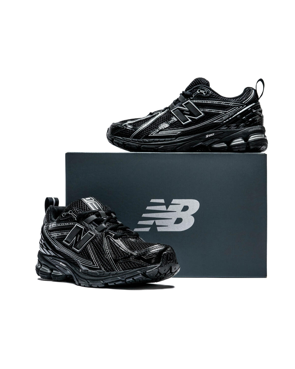 M1906R [CH(BLACK)] [23.0 cm D] New Balance 1906R WIDTH⁄D M1906R 