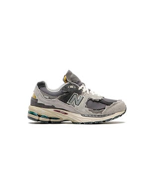 New Balance 2002R