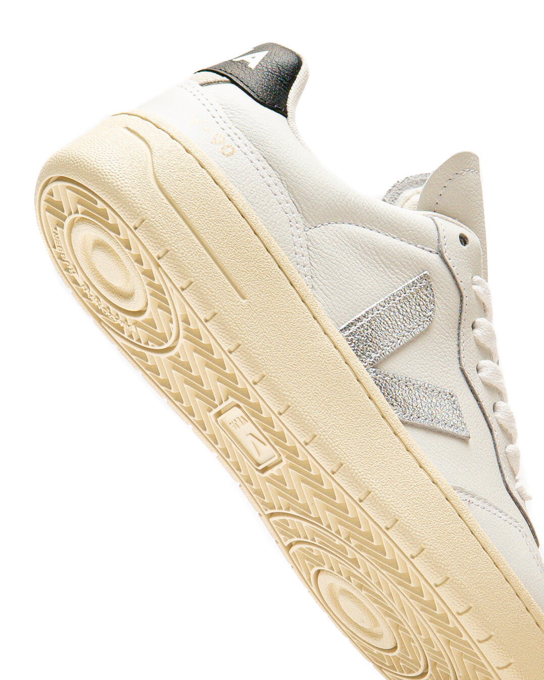 Veja V-90 O.T. Leather "Silver" (Women's) - Image 11