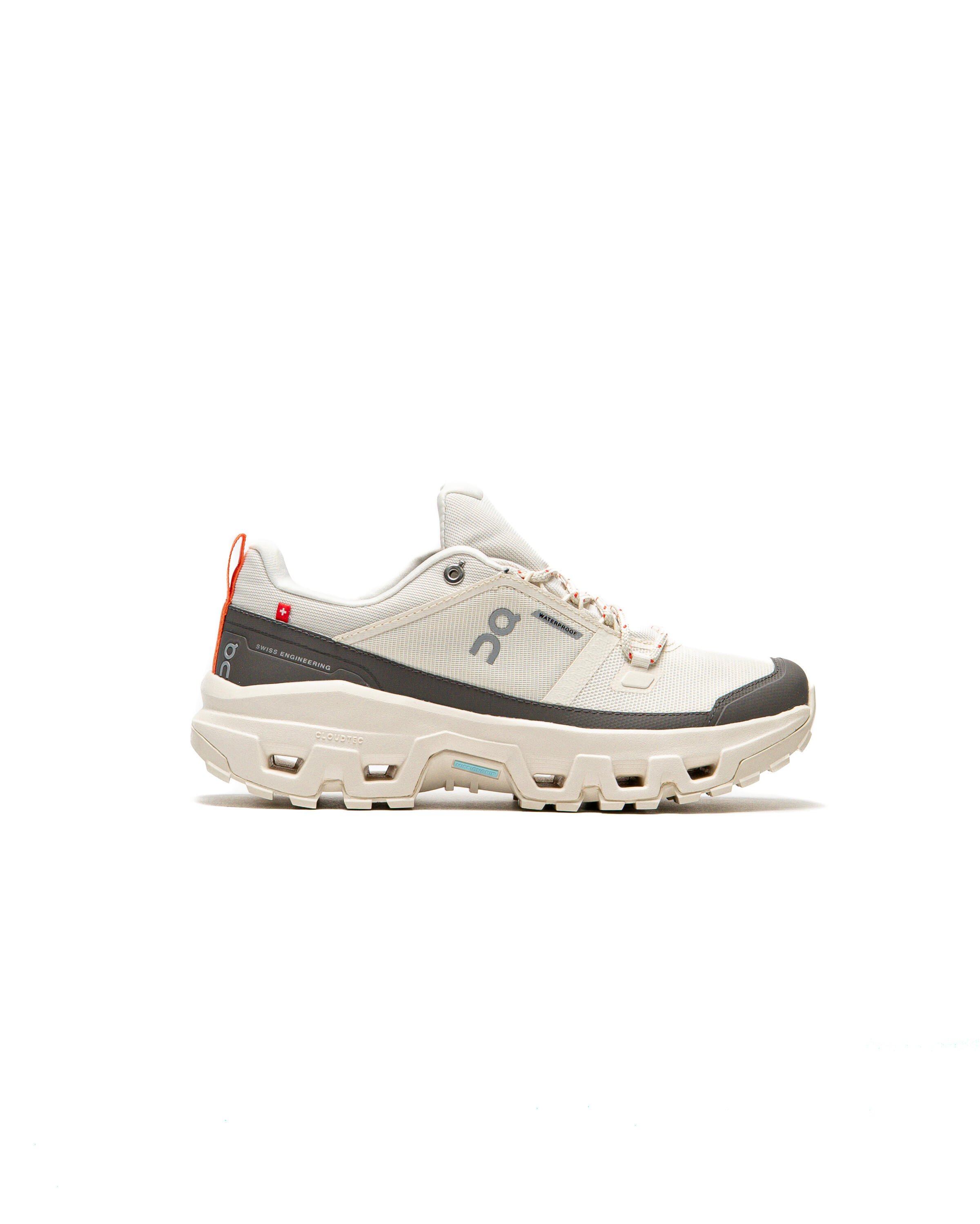 On Running Cloudrock Low Waterproof