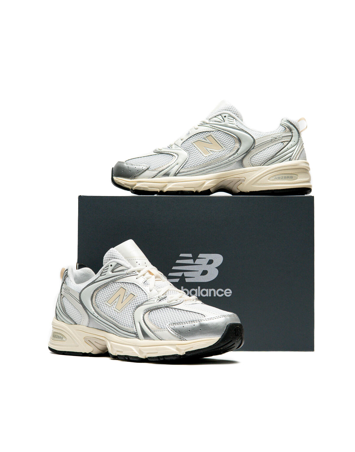 New Balance 530 Silver Metallic Linen (Women's) - Image 31