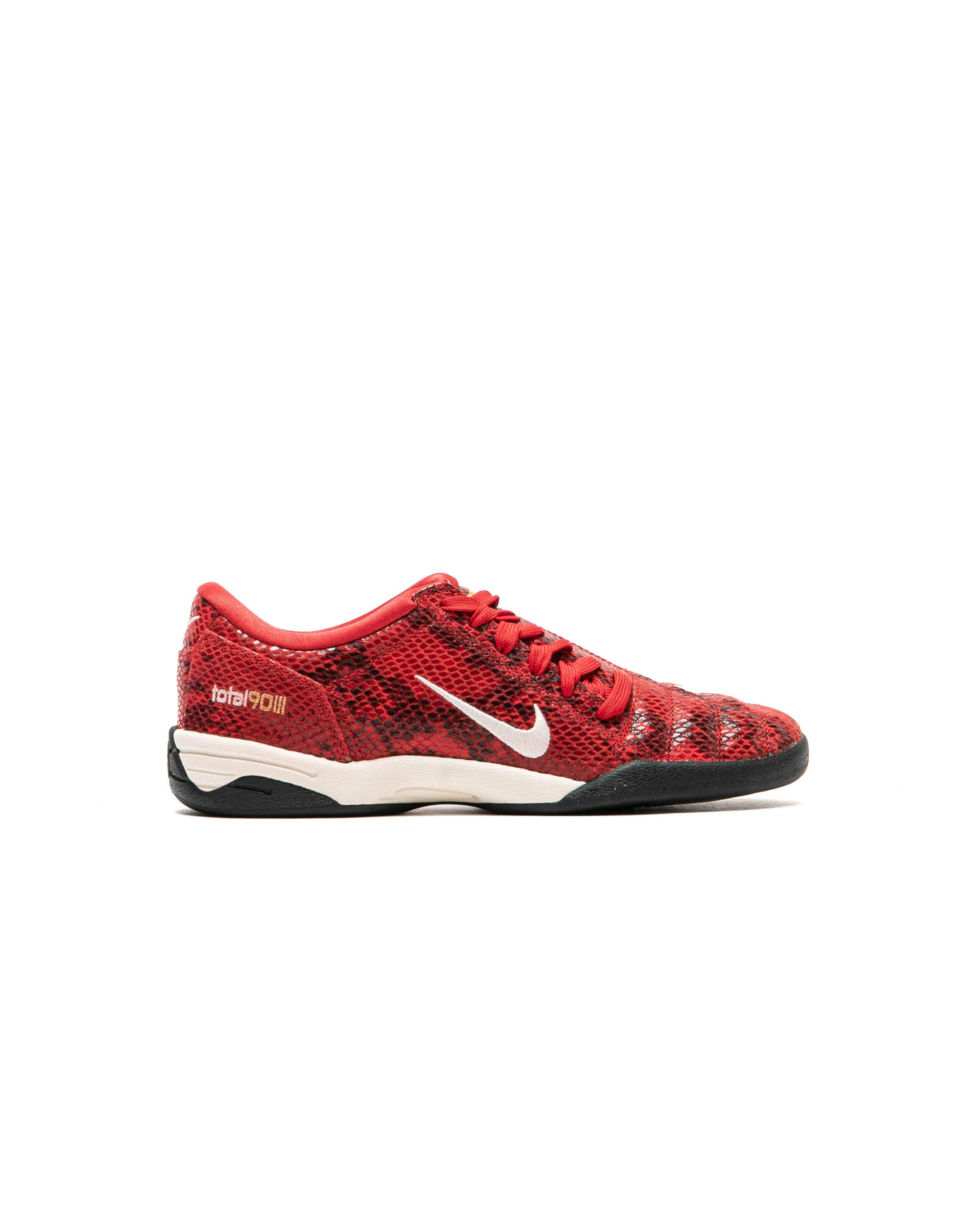 Nike WMNS Total 90 SE