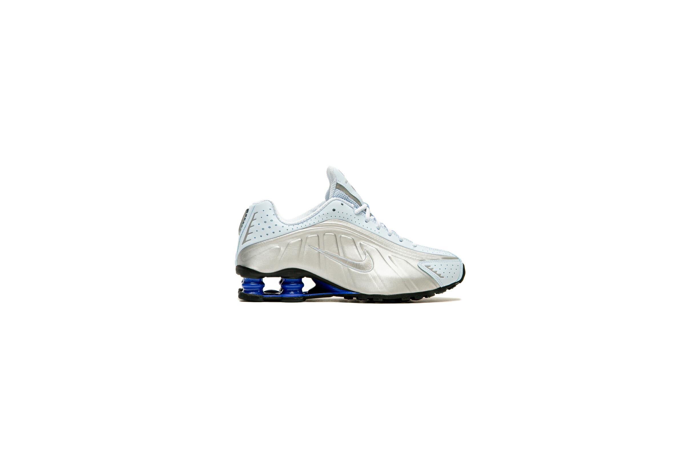 Nike WMNS SHOX R4