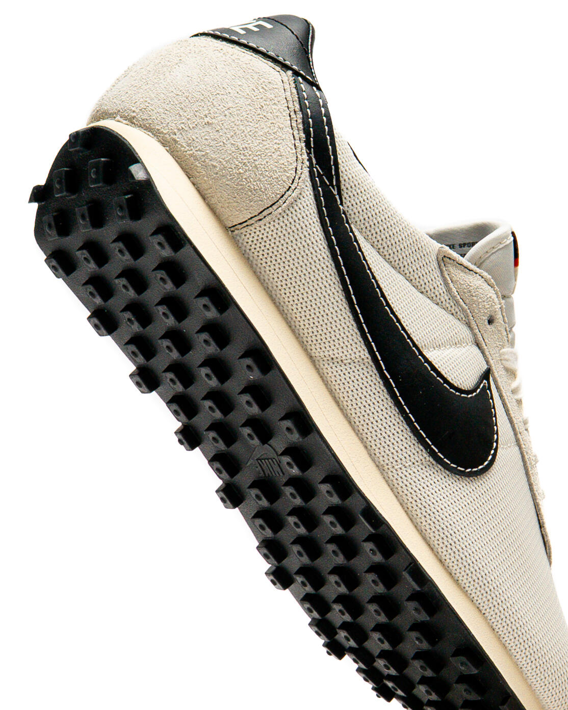 Nike LD-1000 Soft Pearl/Black - Image 22