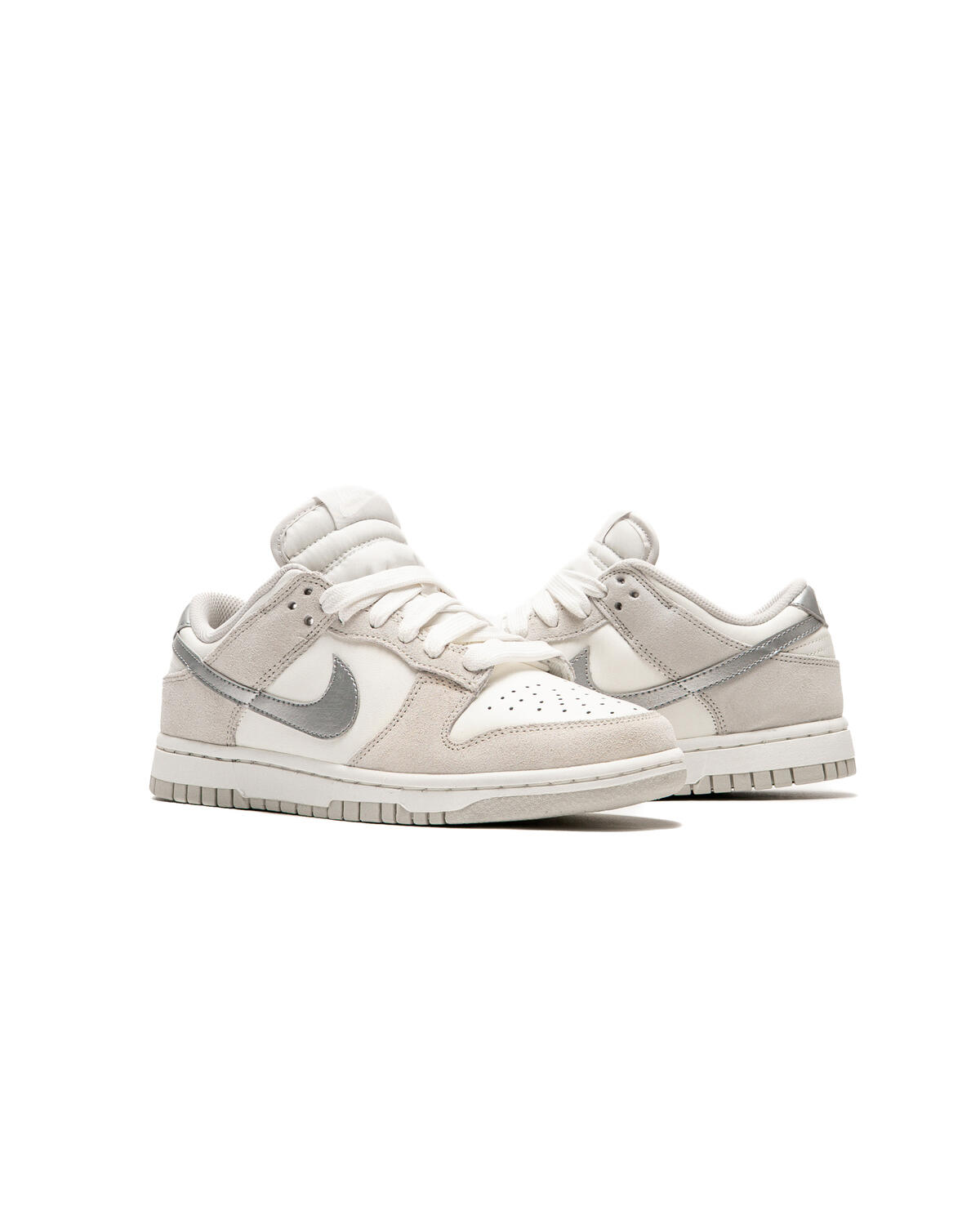 Nike Wmns Dunk Low - Image 5