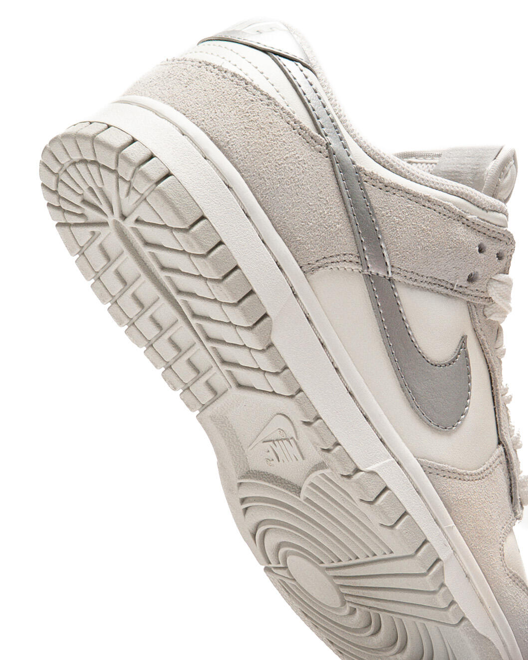 Nike Wmns Dunk Low - Image 7