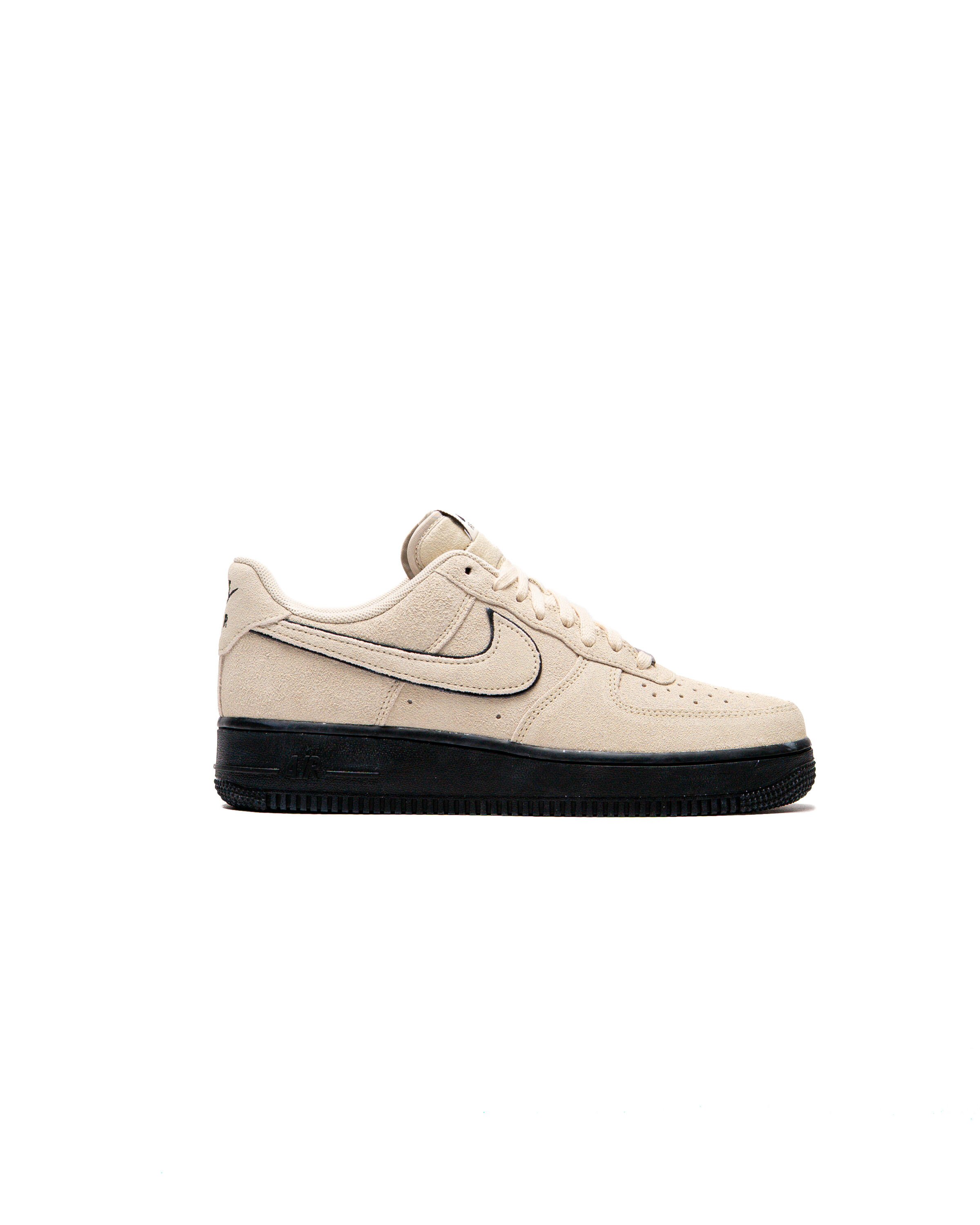 Nike AIR FORCE 1 '07 LV8