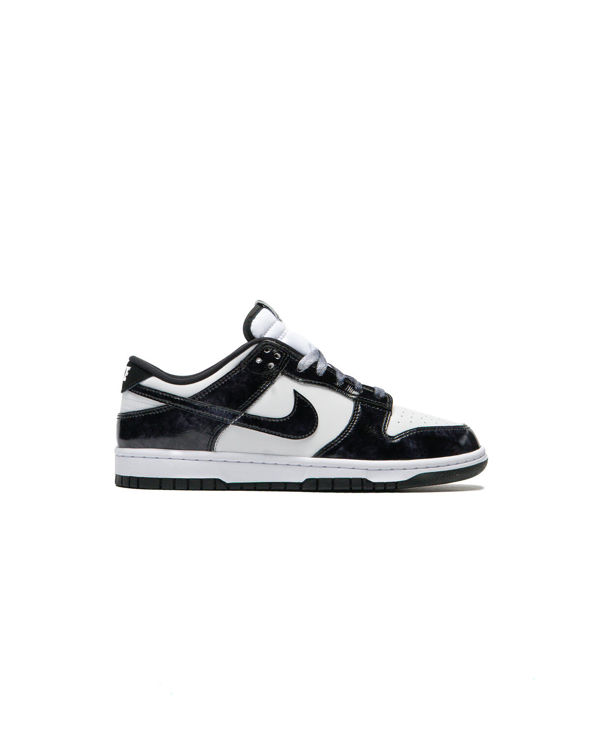 Nike Dunk Low '40th Anniversary Panda' - Image 49