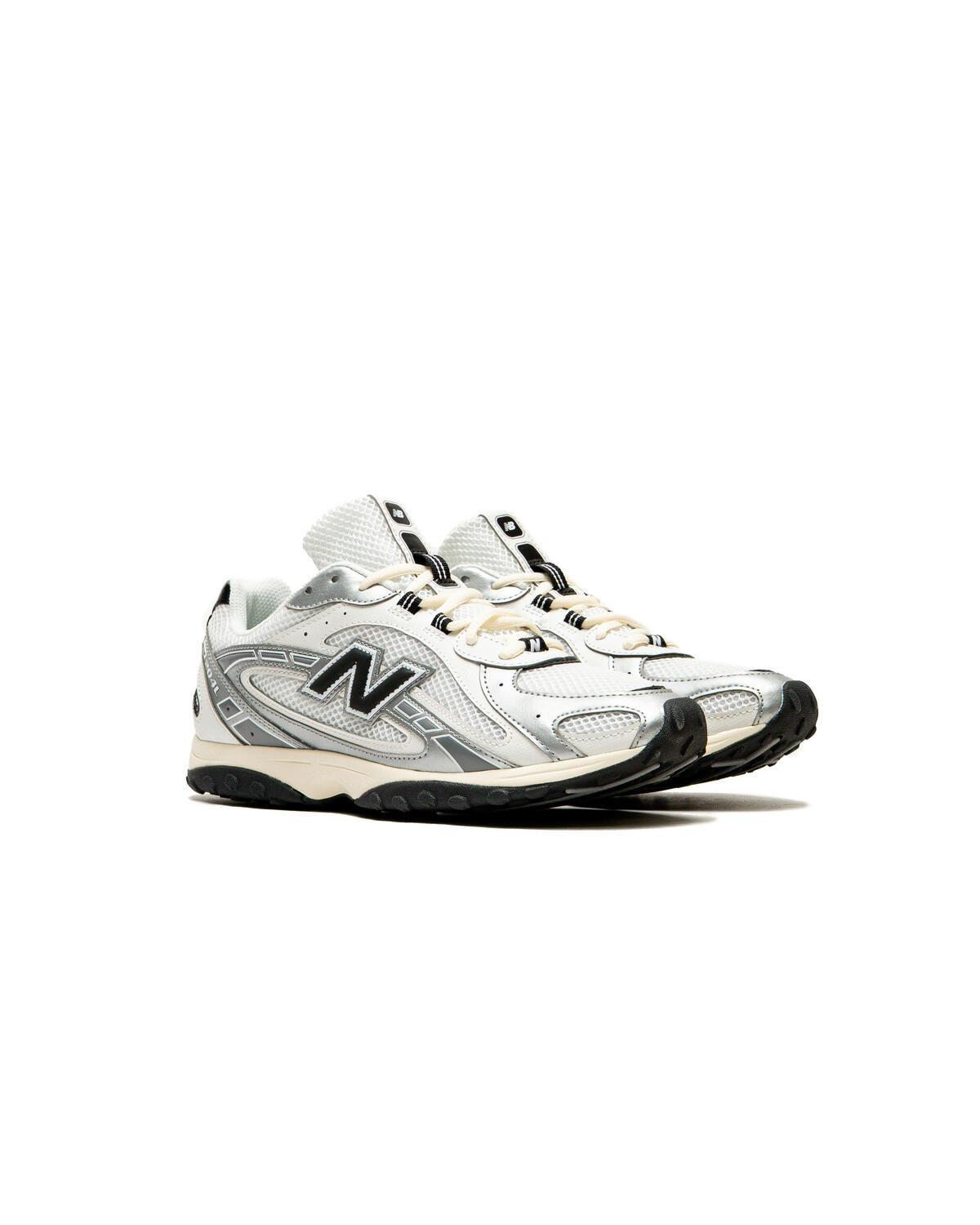 New Balance 204L Silver Metallic / Black - Image 40