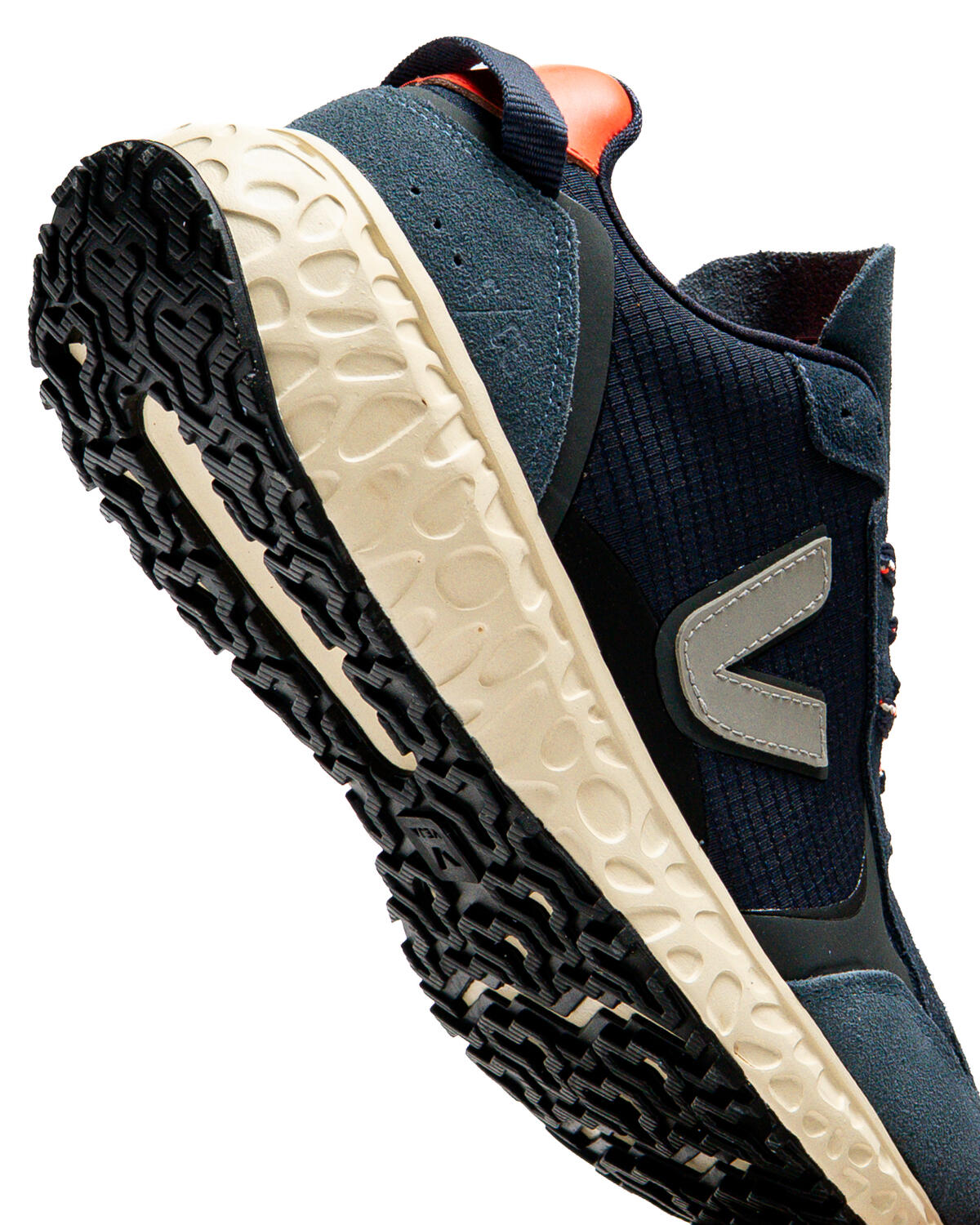 Veja x F/CE Condor Royale - Image 10