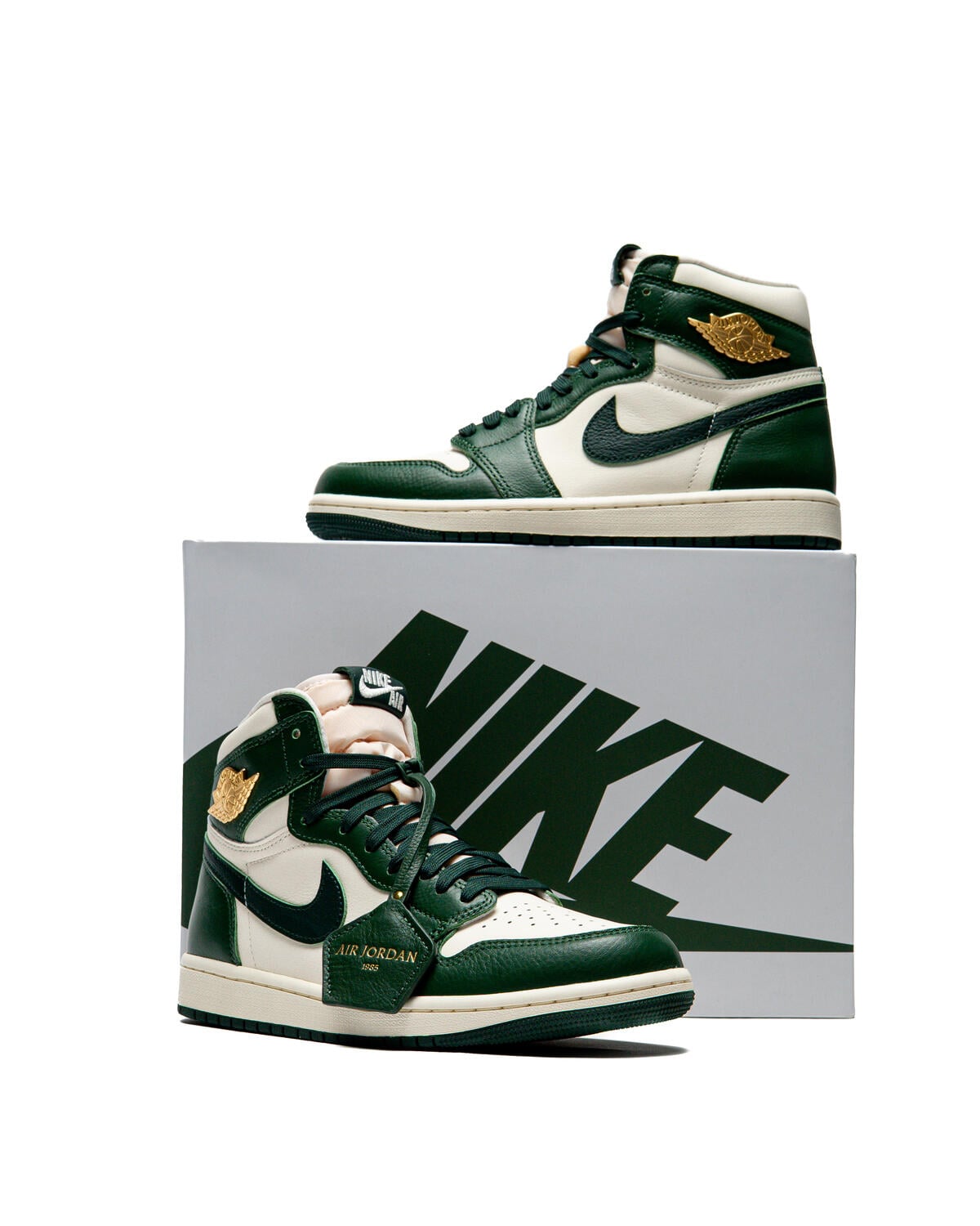 Nike Air Jordan 1 Retro High OG Green/White/Gray Jordan DZ5485-130 Air Jordan 1 Retro High OG Mens Lifestyle  main image 2