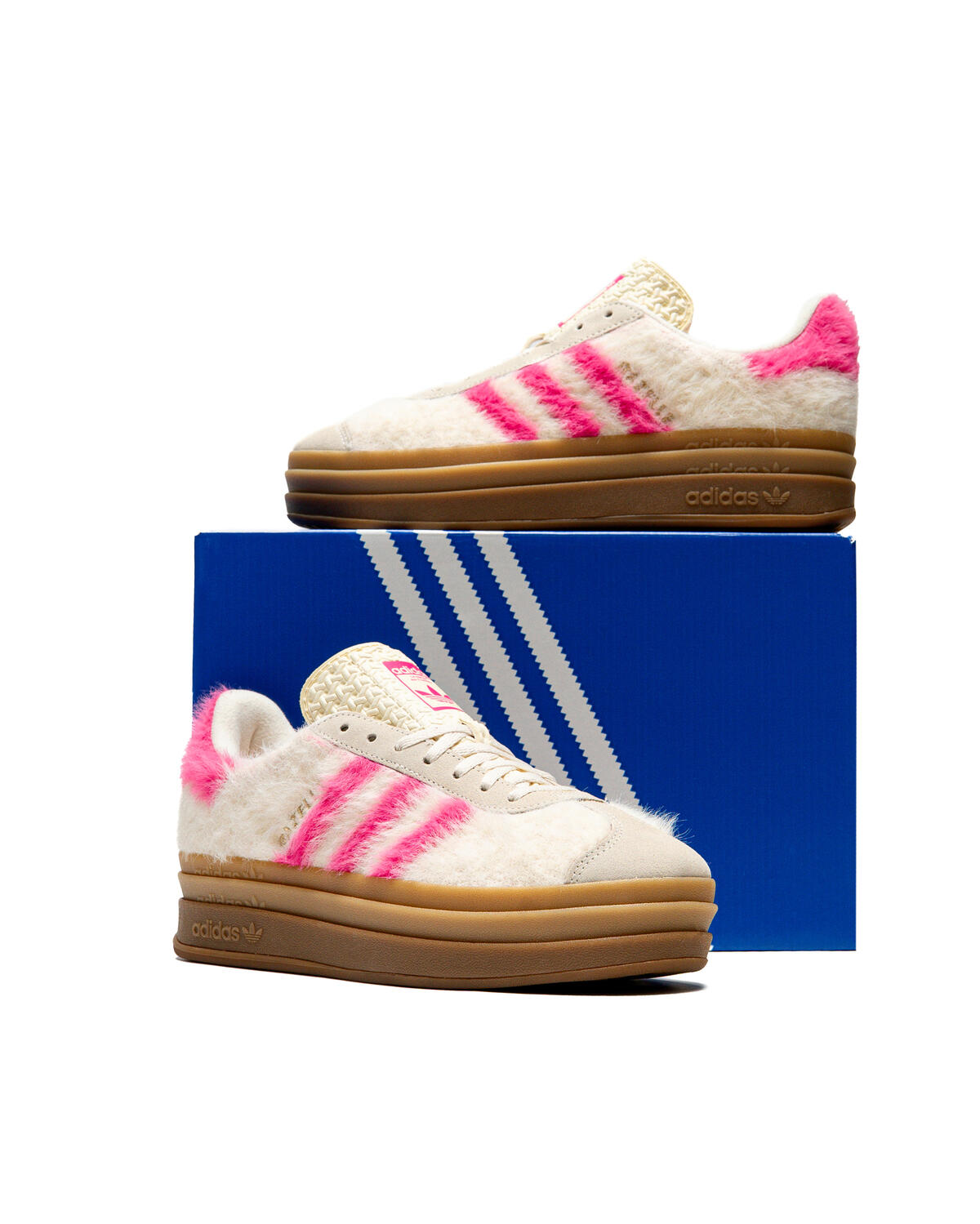 adidas gazelle silver green womens Adidas x Gucci Women's Gazelle Platform Red Velvet Low Top Sneakers