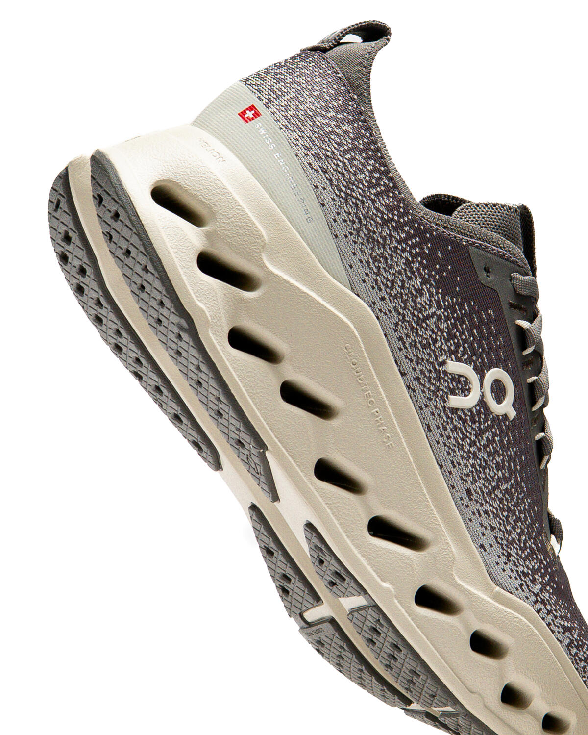 On Running Cloudsurfer Max - Image 29