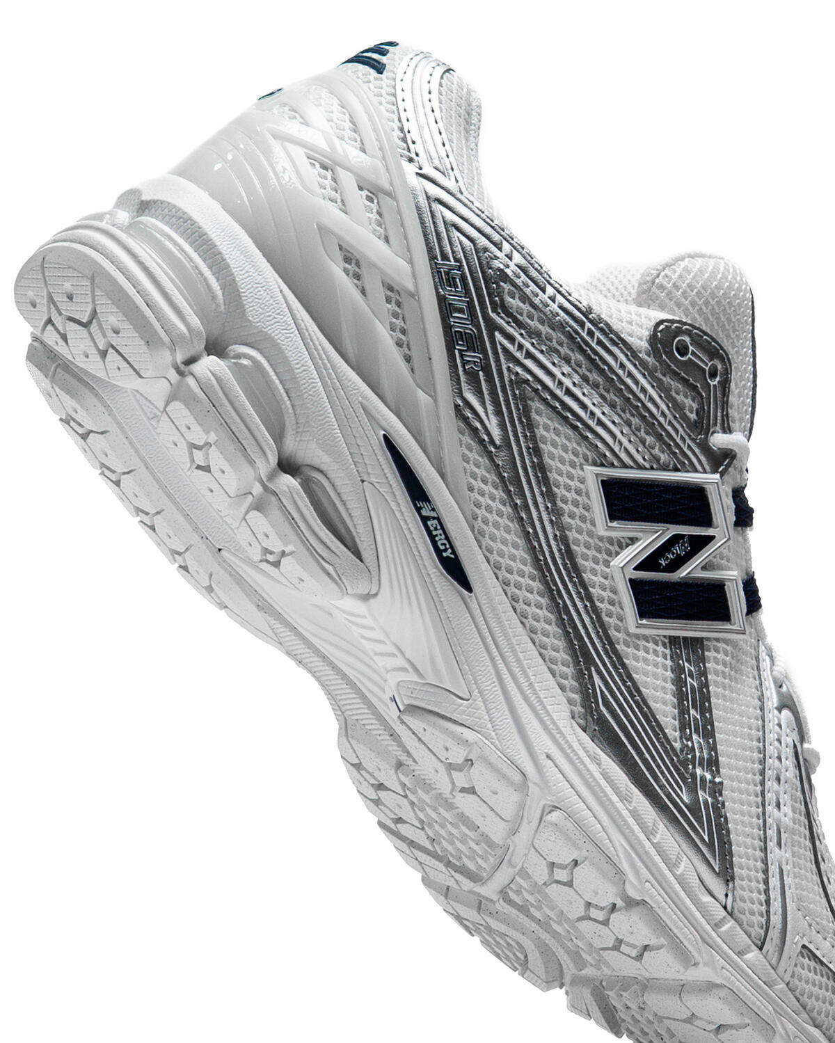New Balance 1906R White / Navy / Silver Metallic - Image 23