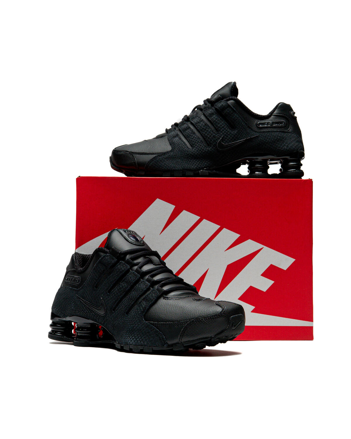 Nike Men's Shox Nz Shoes - All Black - Image 15