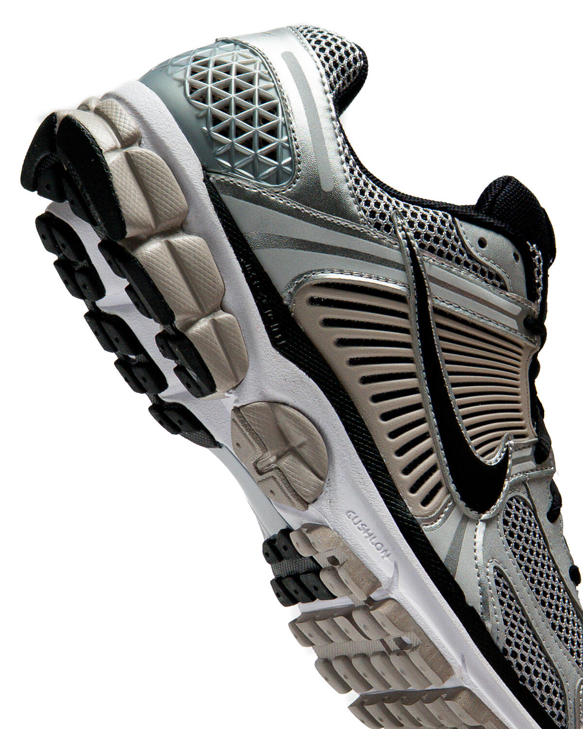 Nike Zoom Vomero 5 'Metallic Silver/Black/College Grey' - Image 17