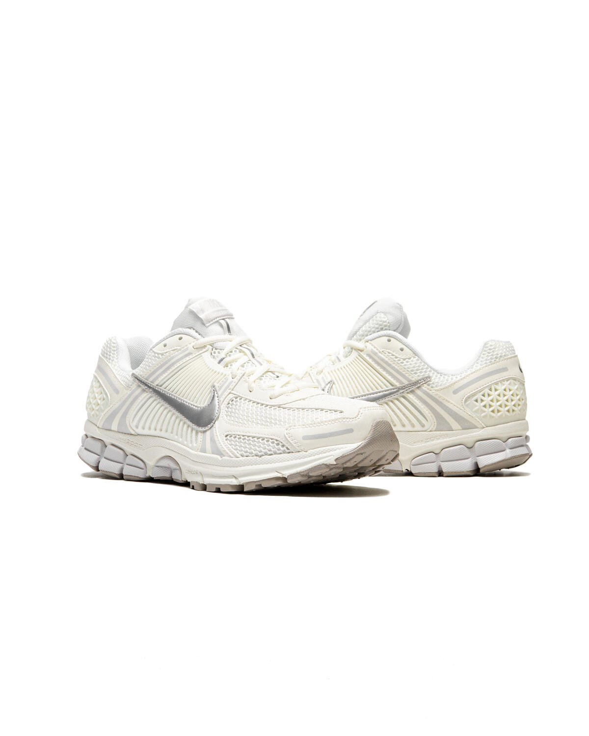 Nike Zoom Vomero 5 Sail/Metallic Silver/Vast Grey - Image 43