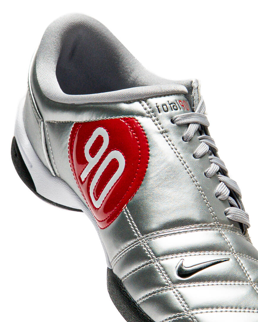 Nike WMNS T90 - Metallic Silver / Black / University Red / White - Image 85