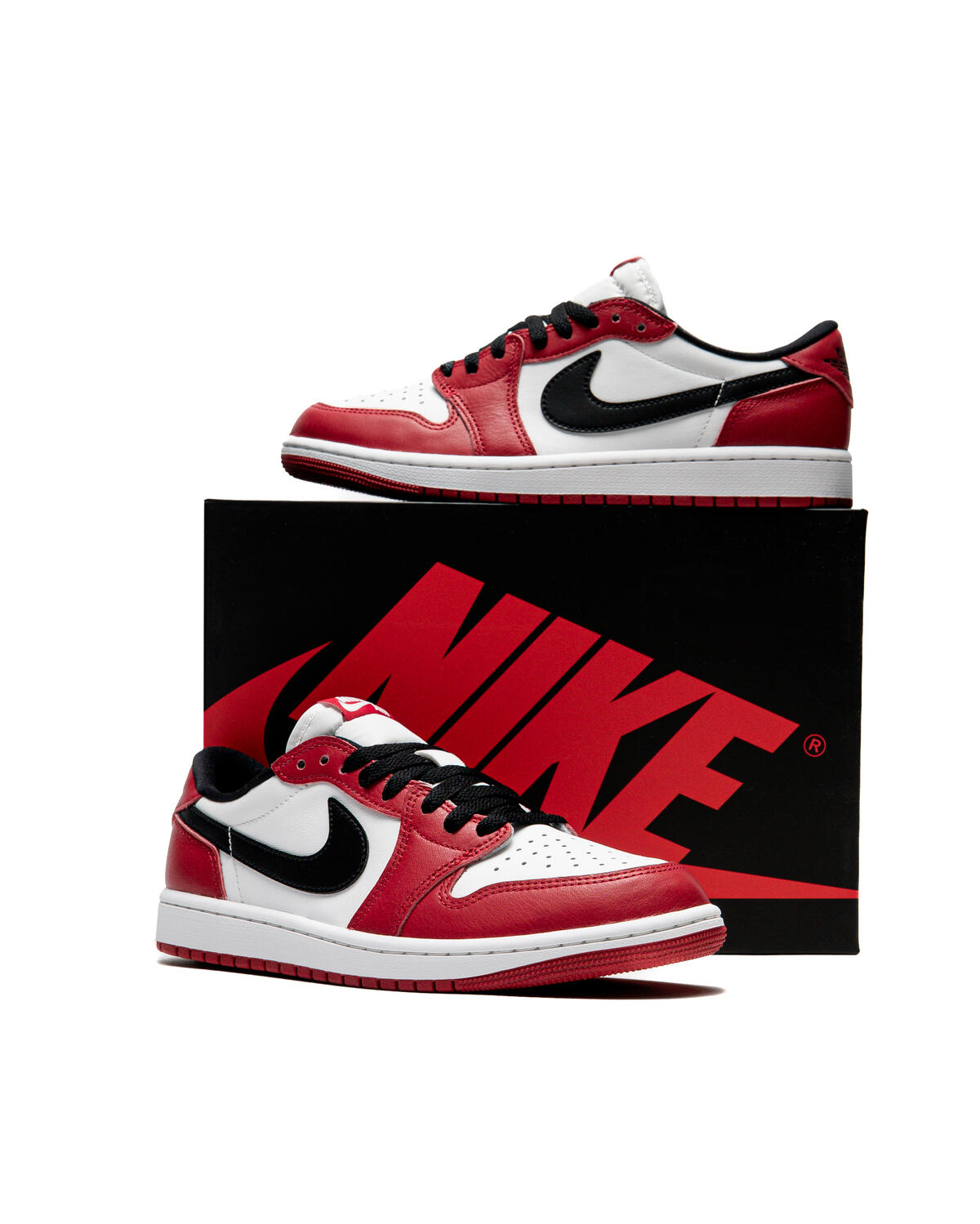 Air Jordan 1 Low 'Chicago' - Image 87
