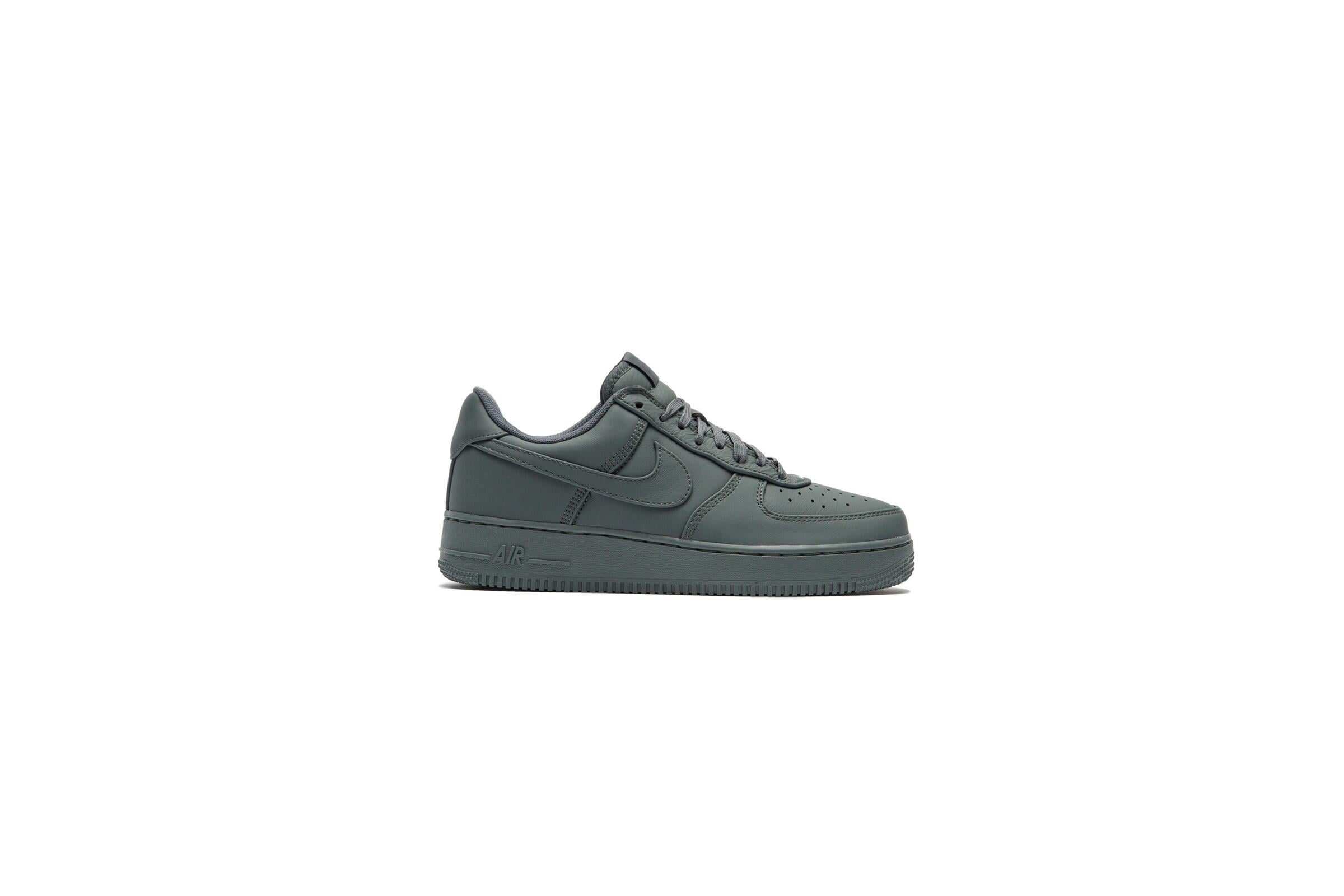 Nike AIR FORCE 1 LOW RETRO PRM