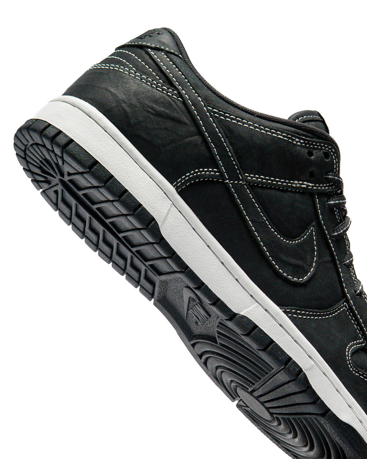 Nike Dunk Low Retro Off Noir - Image 33