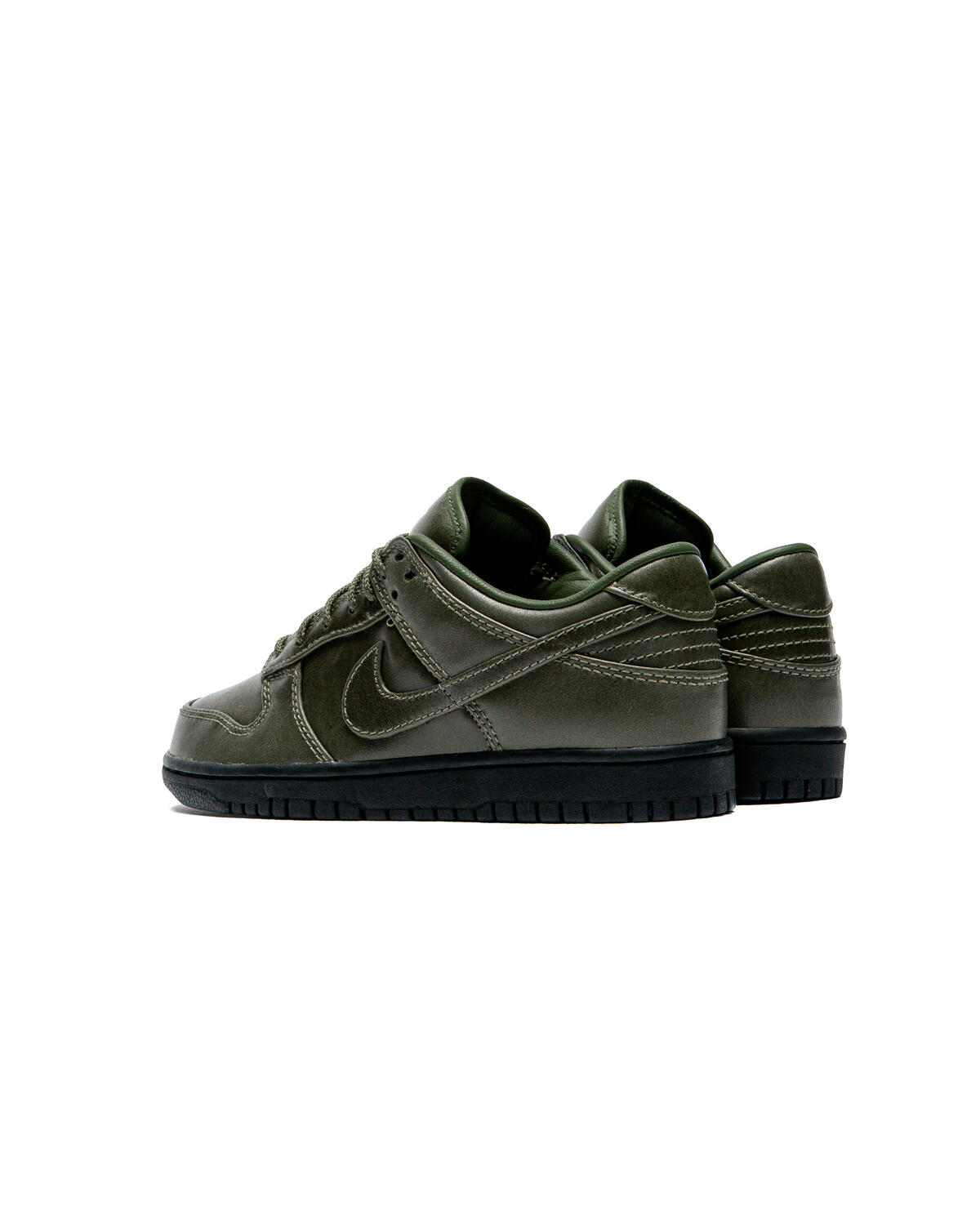 Nike Dunk Low 'Army Olive' - Image 28
